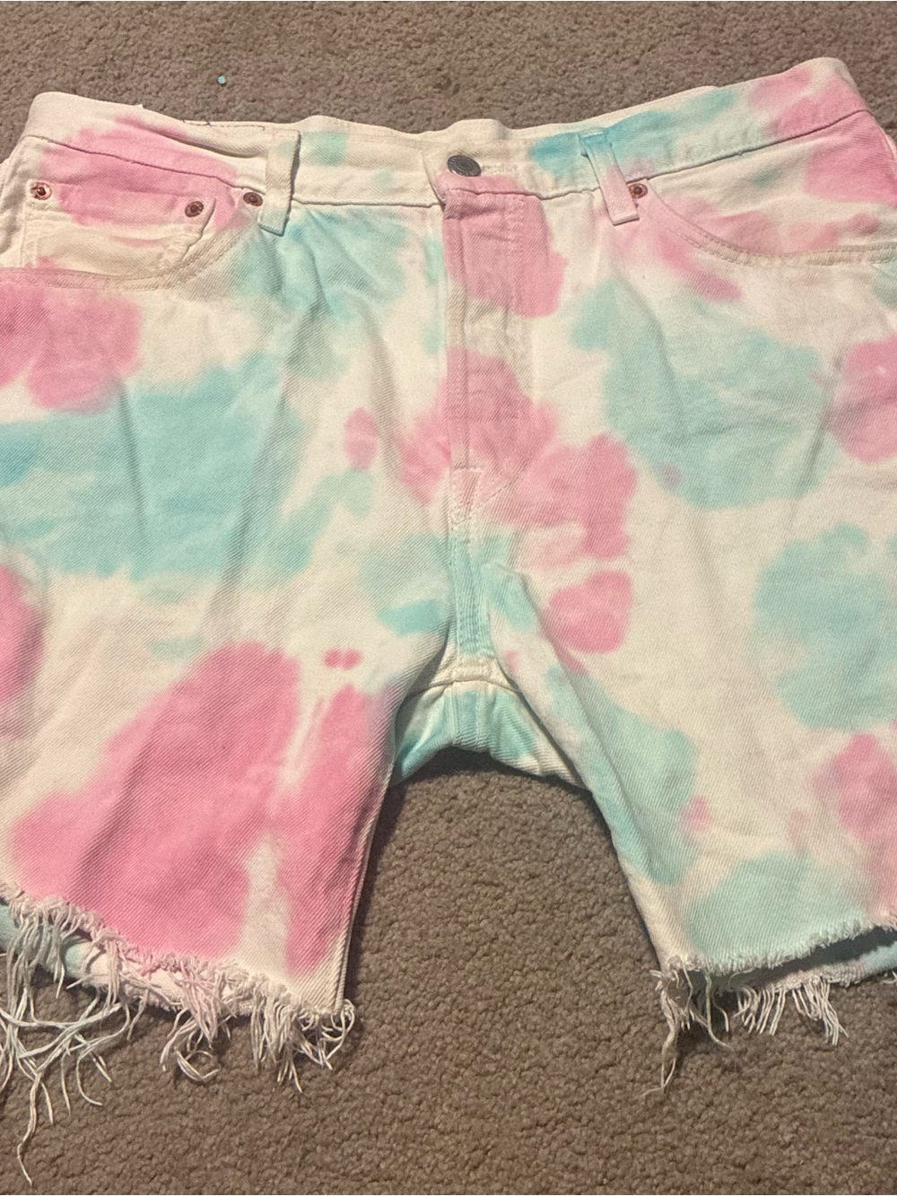 Levi's men's 34 waist Tie-Dye Frayed Hem Women's Shorts - Pink & Light Blue